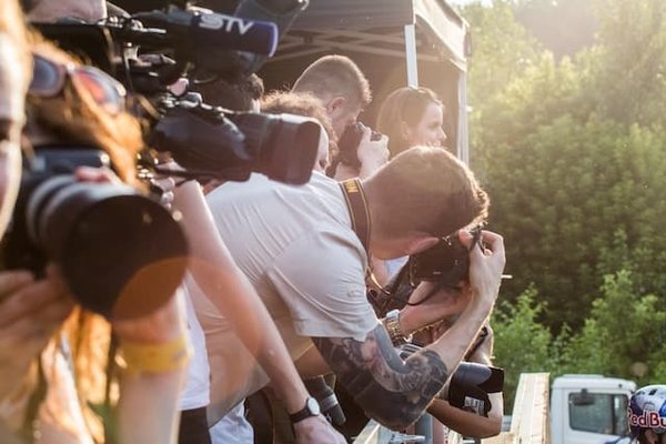 Les difficultés de la photographie de presse contemporaine